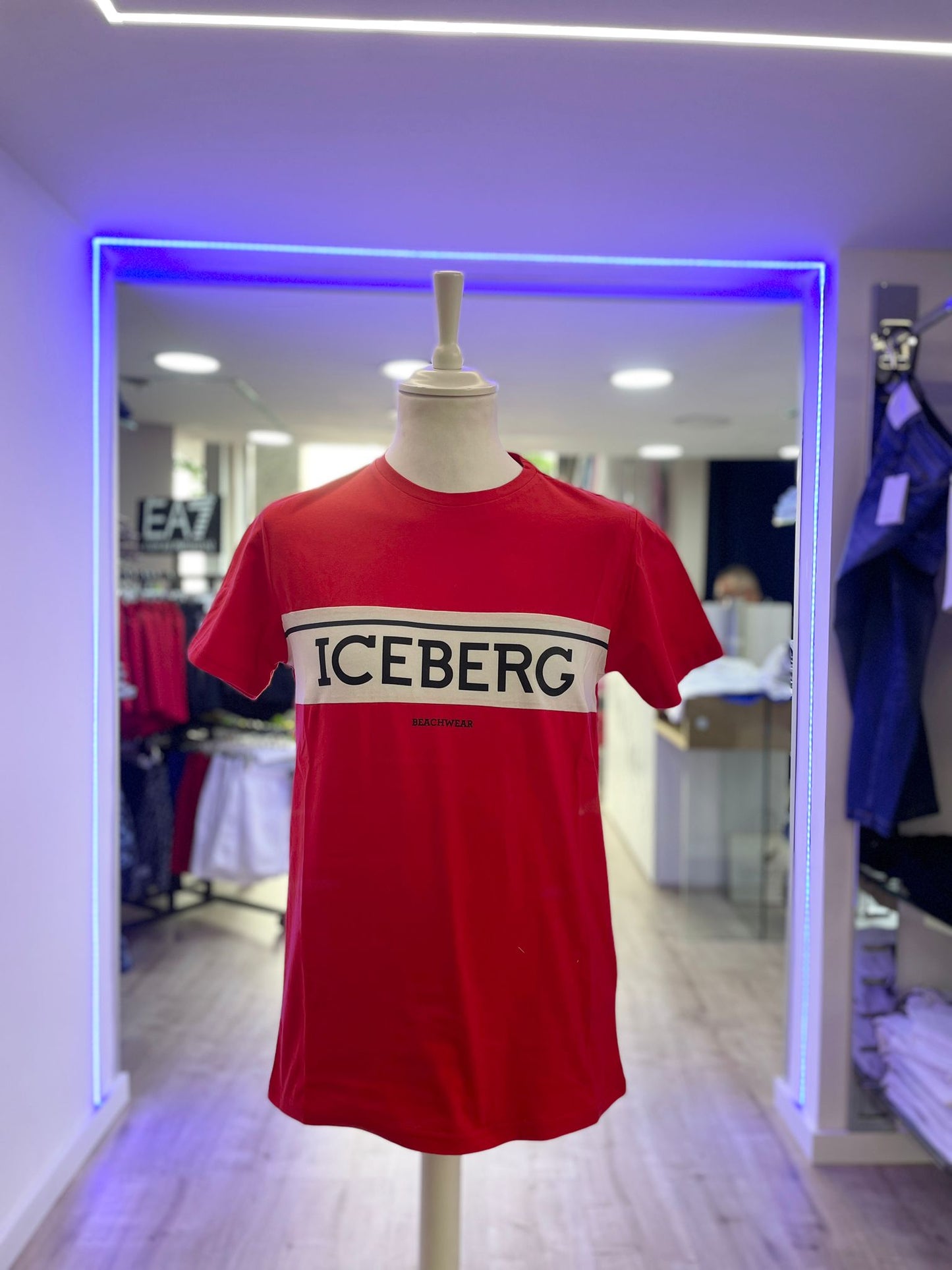 T-Shirt Iceberg TS01