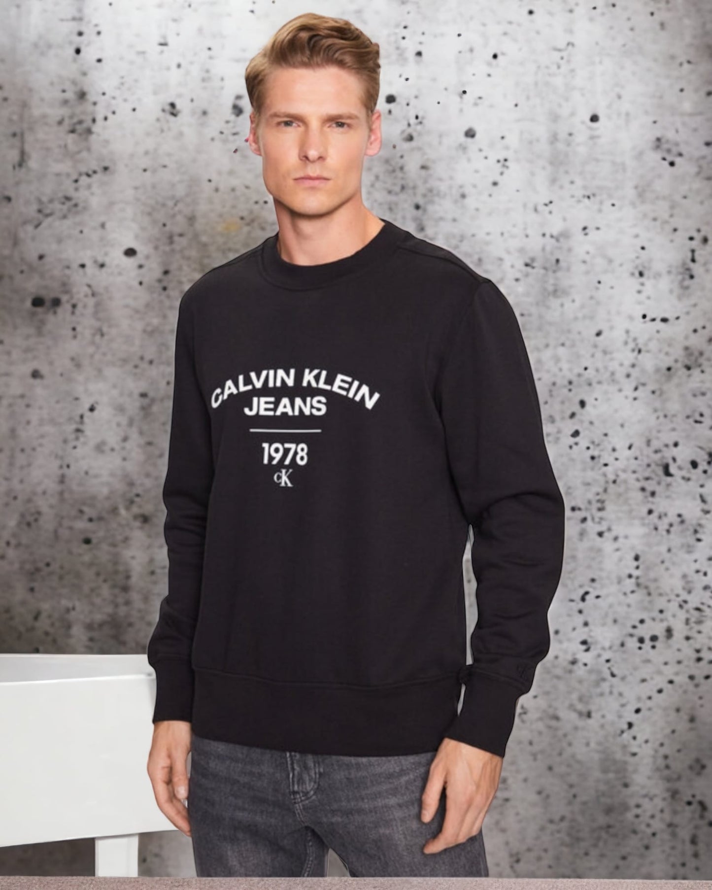Felpa Calvin Klein In Stile College Con Logo 4210