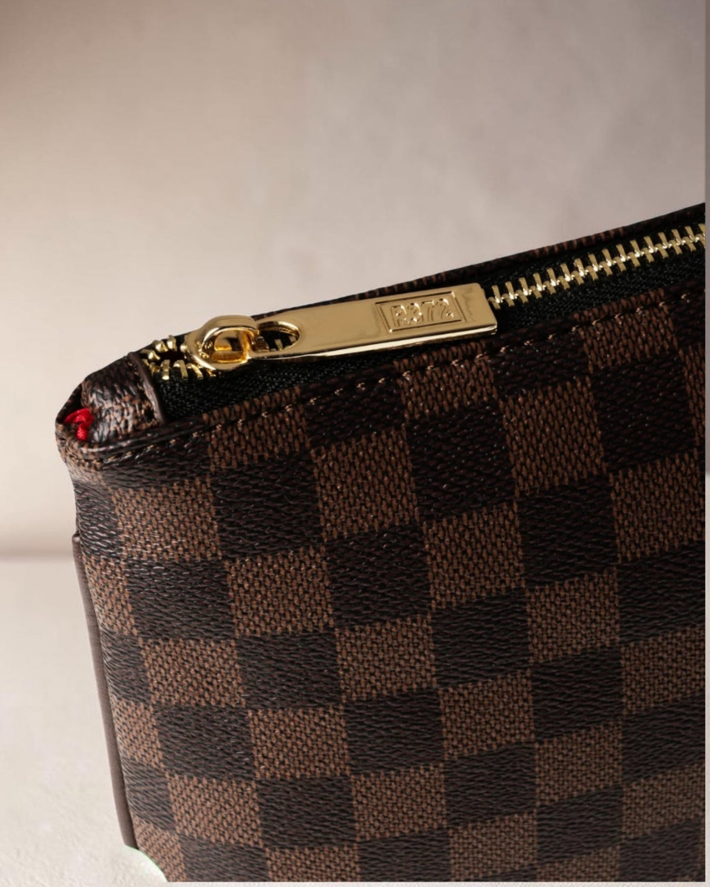 Pochette R372/P006