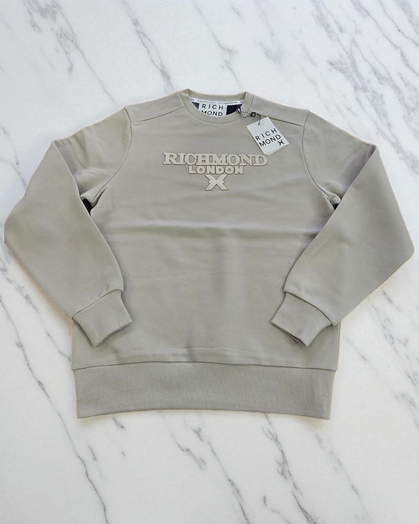 Felpa girocollo Richmond X  con logo patch UMA25067