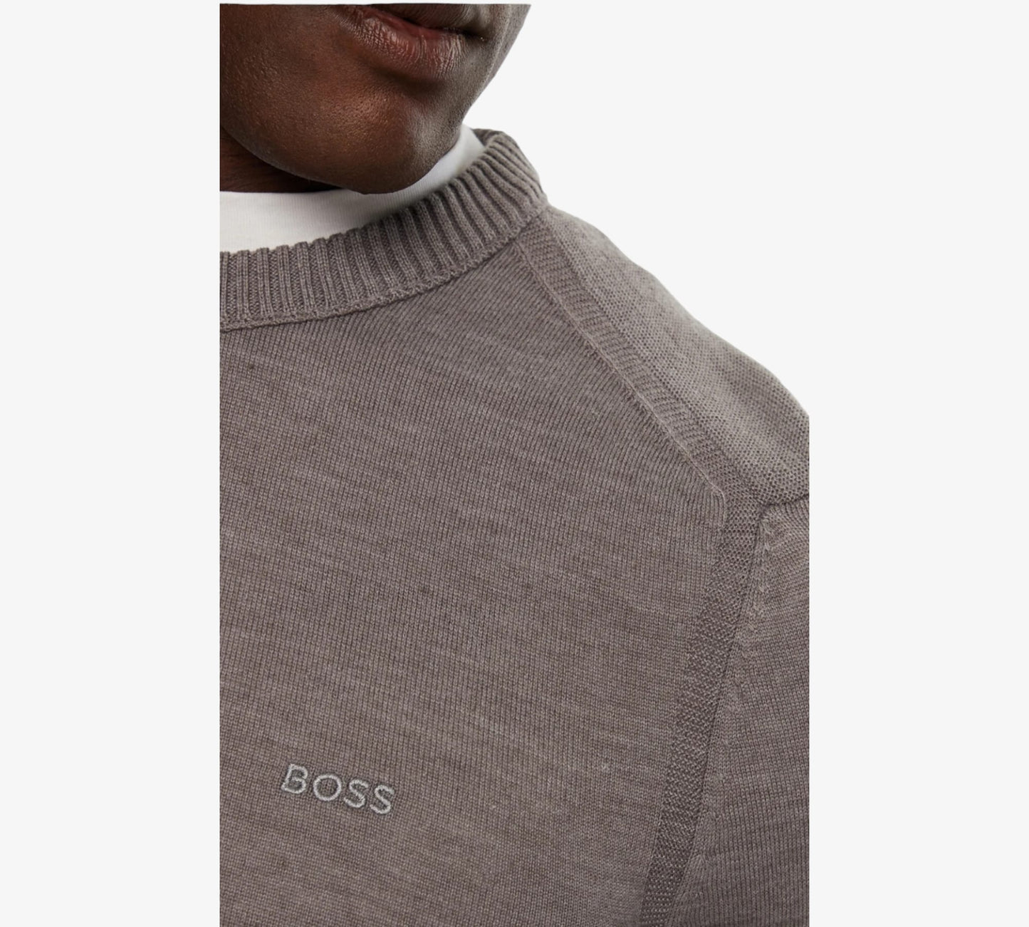 Pullover HUGO BOSS regular fit in misto lana con logo ricamato 50501762