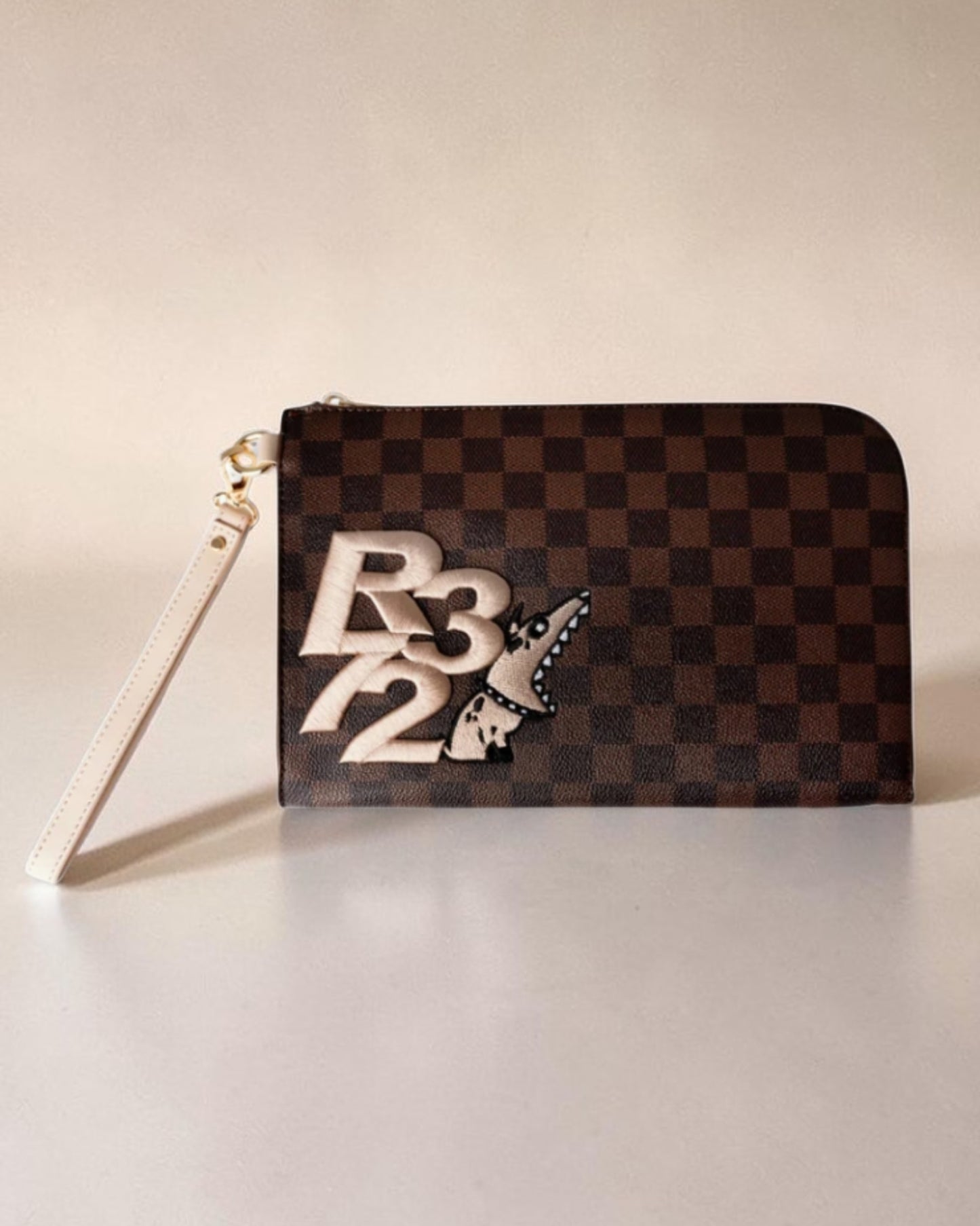 Pochette R372/P002